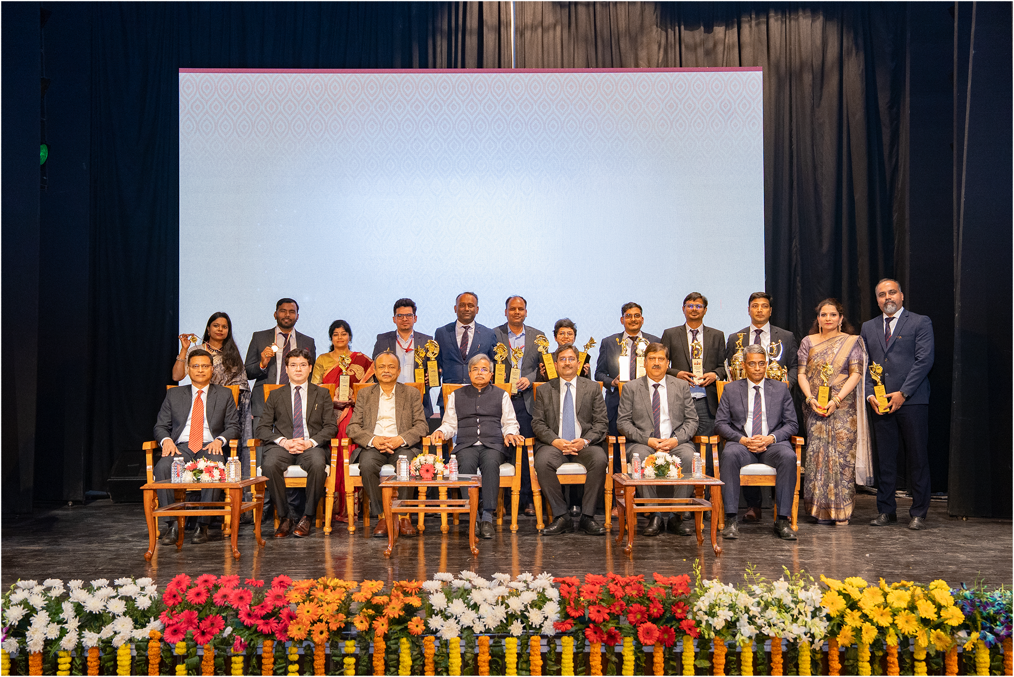 नॅशनल हाय स्पीड रेल कॉर्पोरेशन लिमिटेड आपला १० वा स्थापना दिवस साजरा करत आहे.